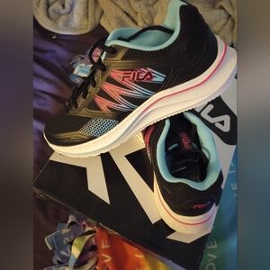 Women's Fila memory foam shoes